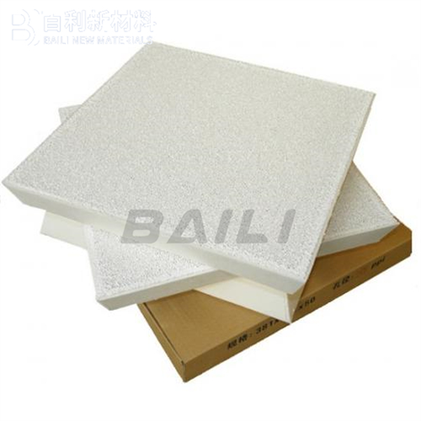 1695715323310869.jpg 泡沫陶瓷過濾片百利.jpg